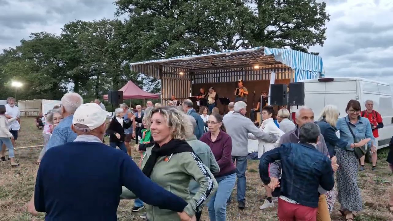 Maraîchine par Fariell au Fest-Noz à Surzur le 17 août 2024