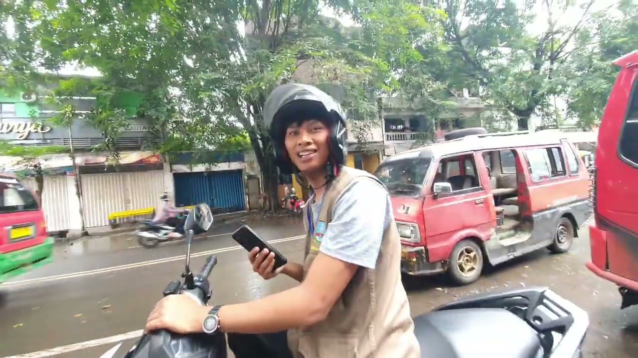 Nyari kusmetik sama bang Tadin #jiwaberseri #odgj #partitv #sosial