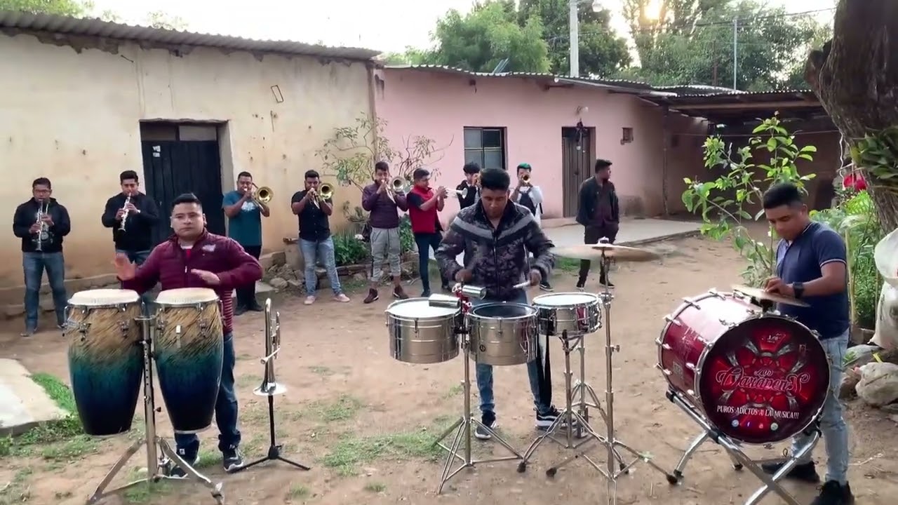 BANDA LOS OAXAPENS DANZON NEREIDAS