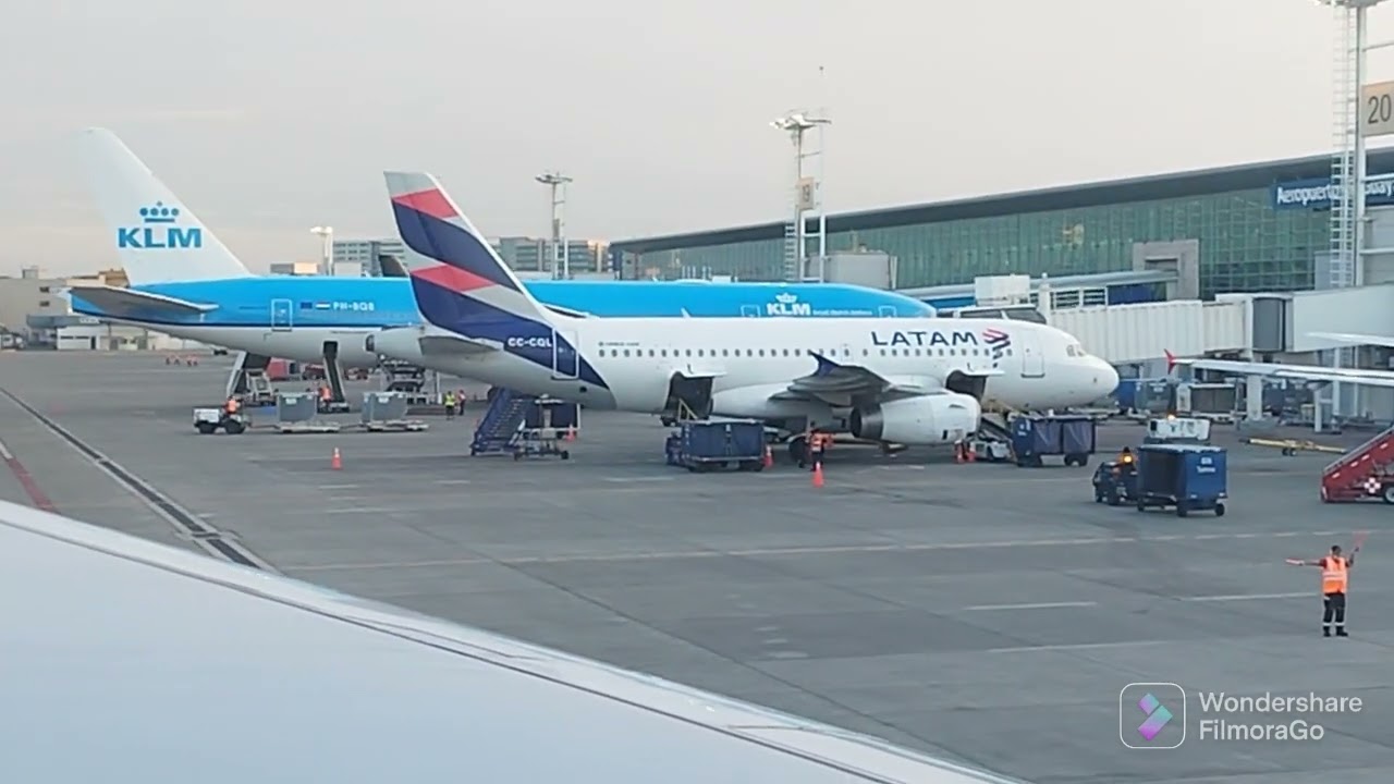 AEROPUERTO JOSE JOAQUÍN DE OLMEDO GUAYAQUIL ECUADOR