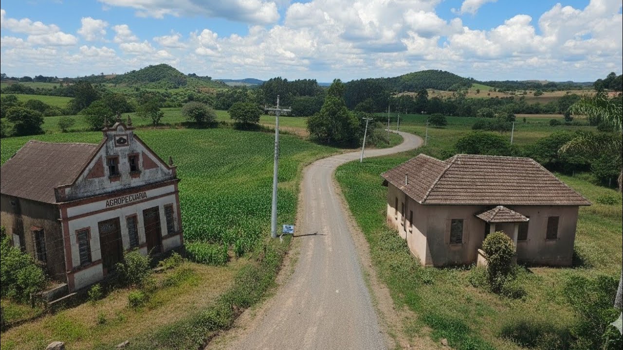 COMO PODEM ABANDOR CASAS LINDAS E LUGARES INCRÍVEIS NO SUL 