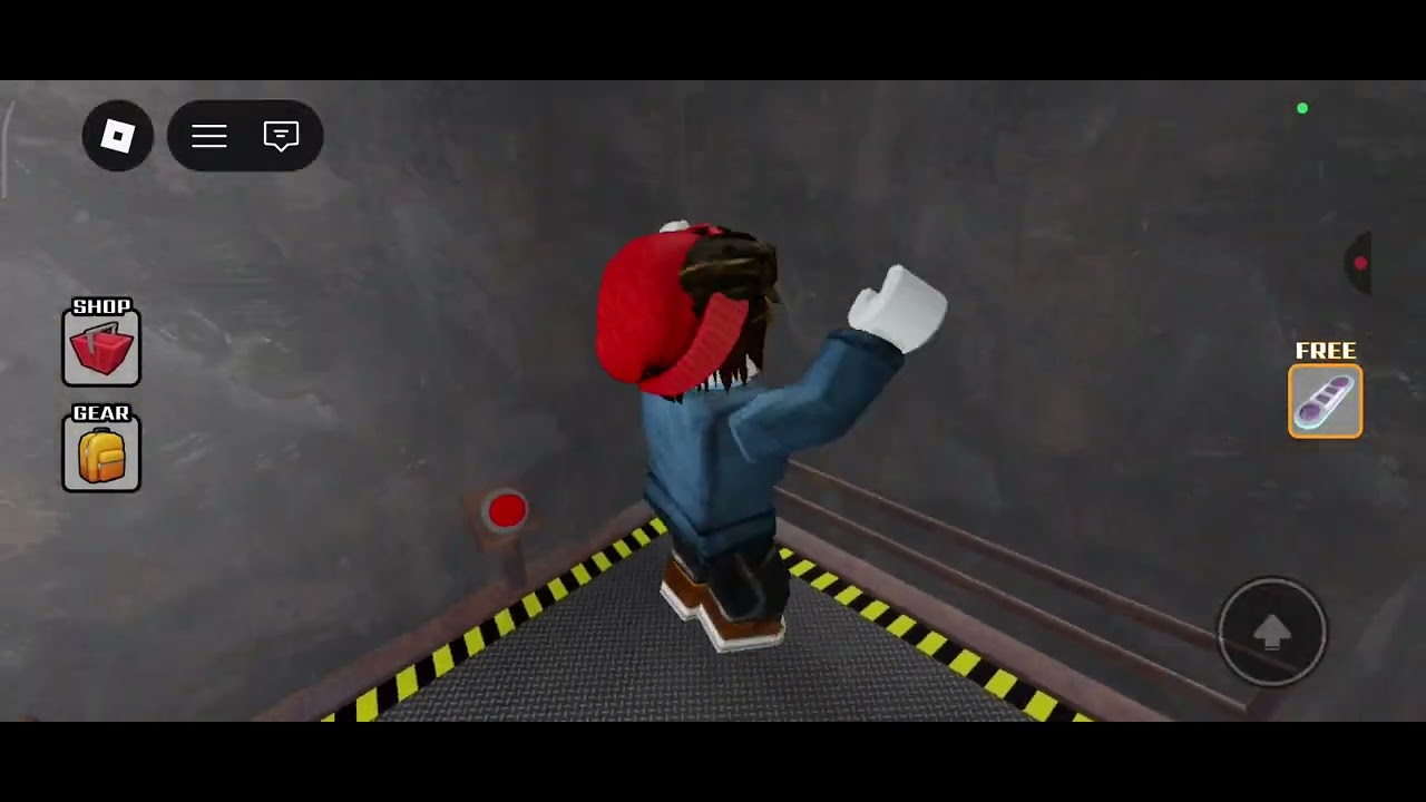 Escaping from deadly pizza maker 😯🙀😰