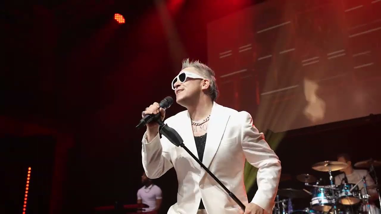 Rock DJ -The Robbie Williams Experience featuring Rick Calow