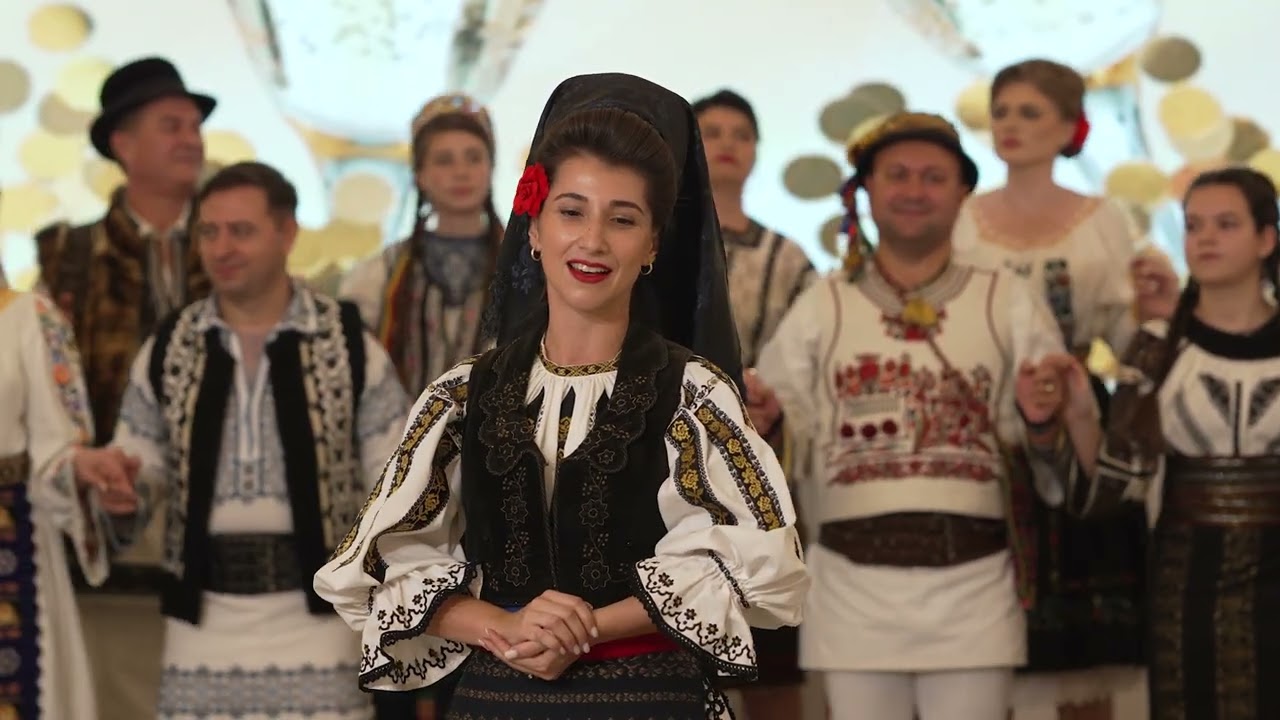 Monica Coroiu -  Inimioara, foc de para