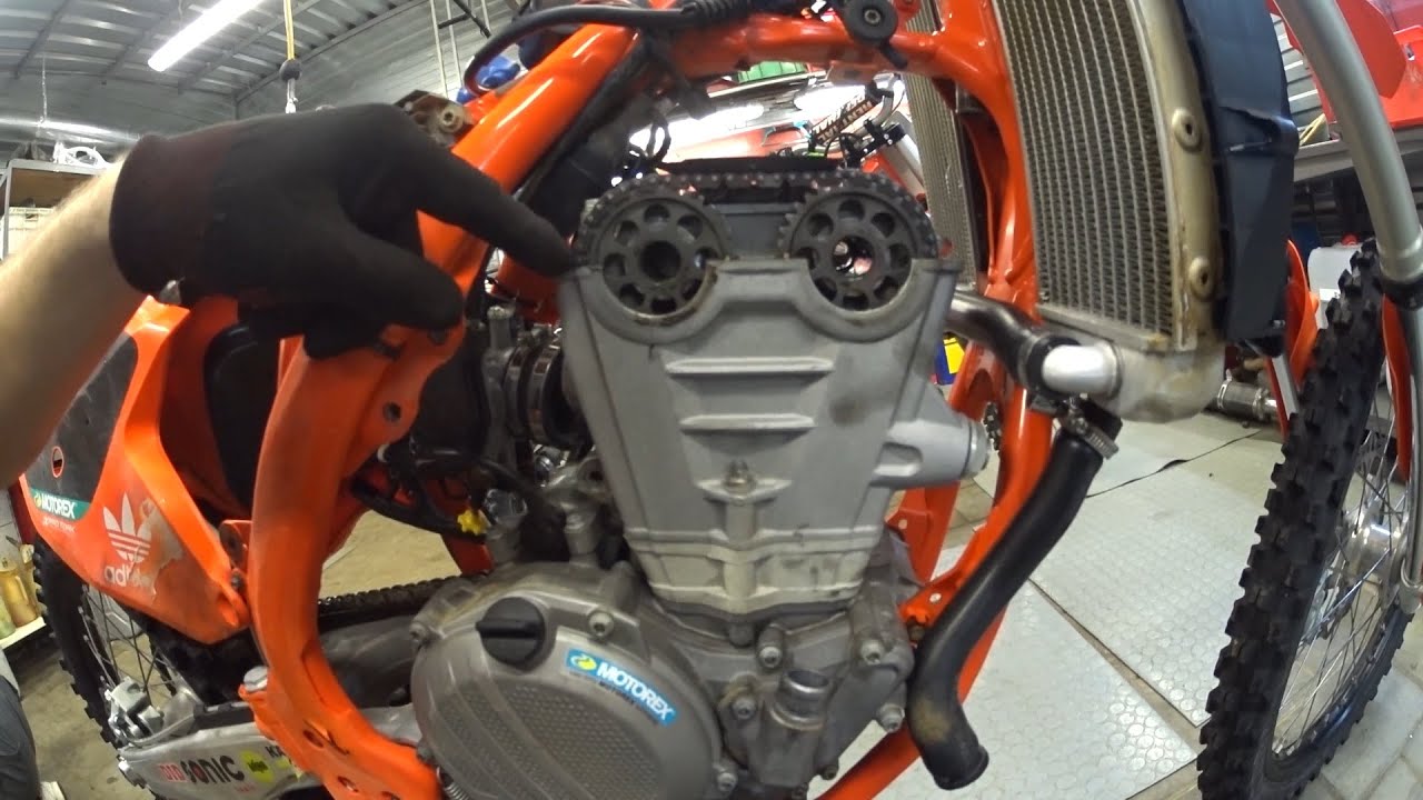 ✅ЗАМЕНА ПОРШНЯ НА 4Т МОТОЦИКЛЕ. Часть1 Four stroke top end rebuild. Pt.1