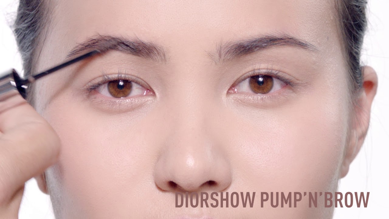 Dior - How to volumized brows