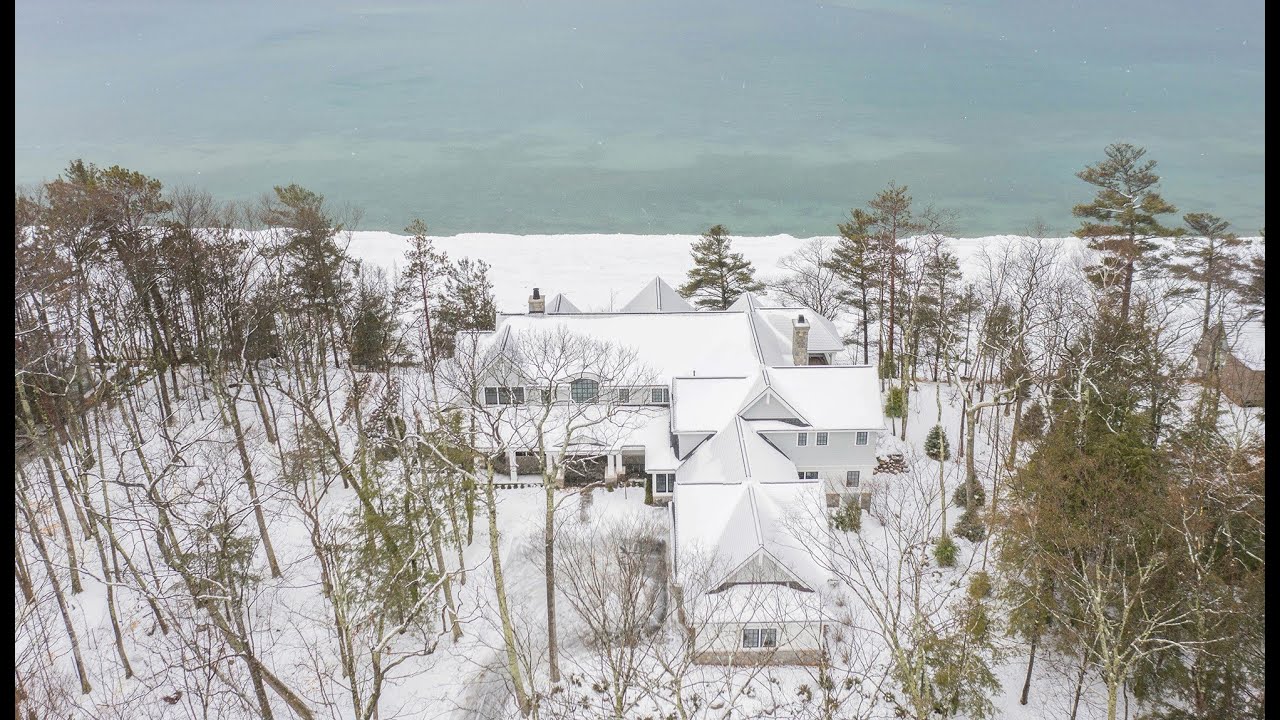6332 Lower Shore Dr, Harbor Springs, MI on Lake Michigan