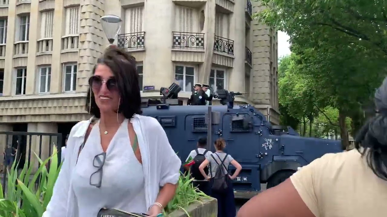 Bastille Day2025/France/walang masakyan kaya maglakad nalang