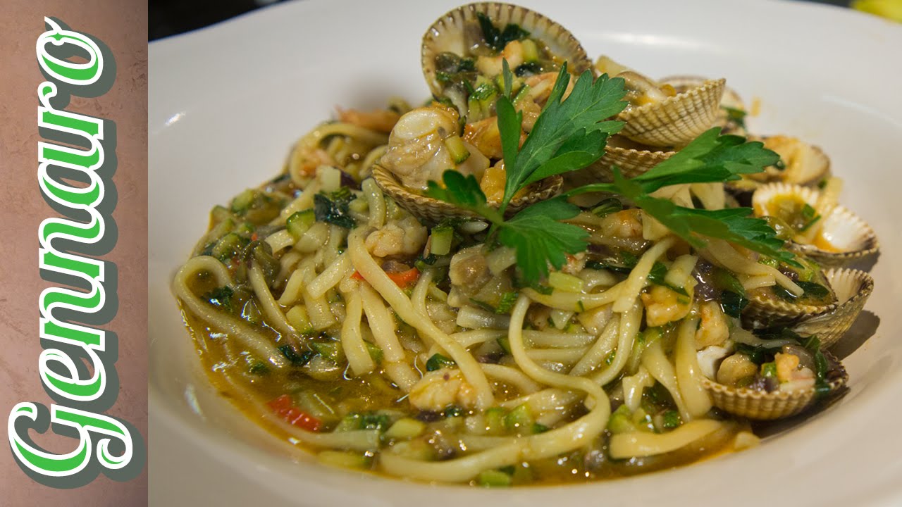 Linguine with Cockles, Prawns and Zucchini