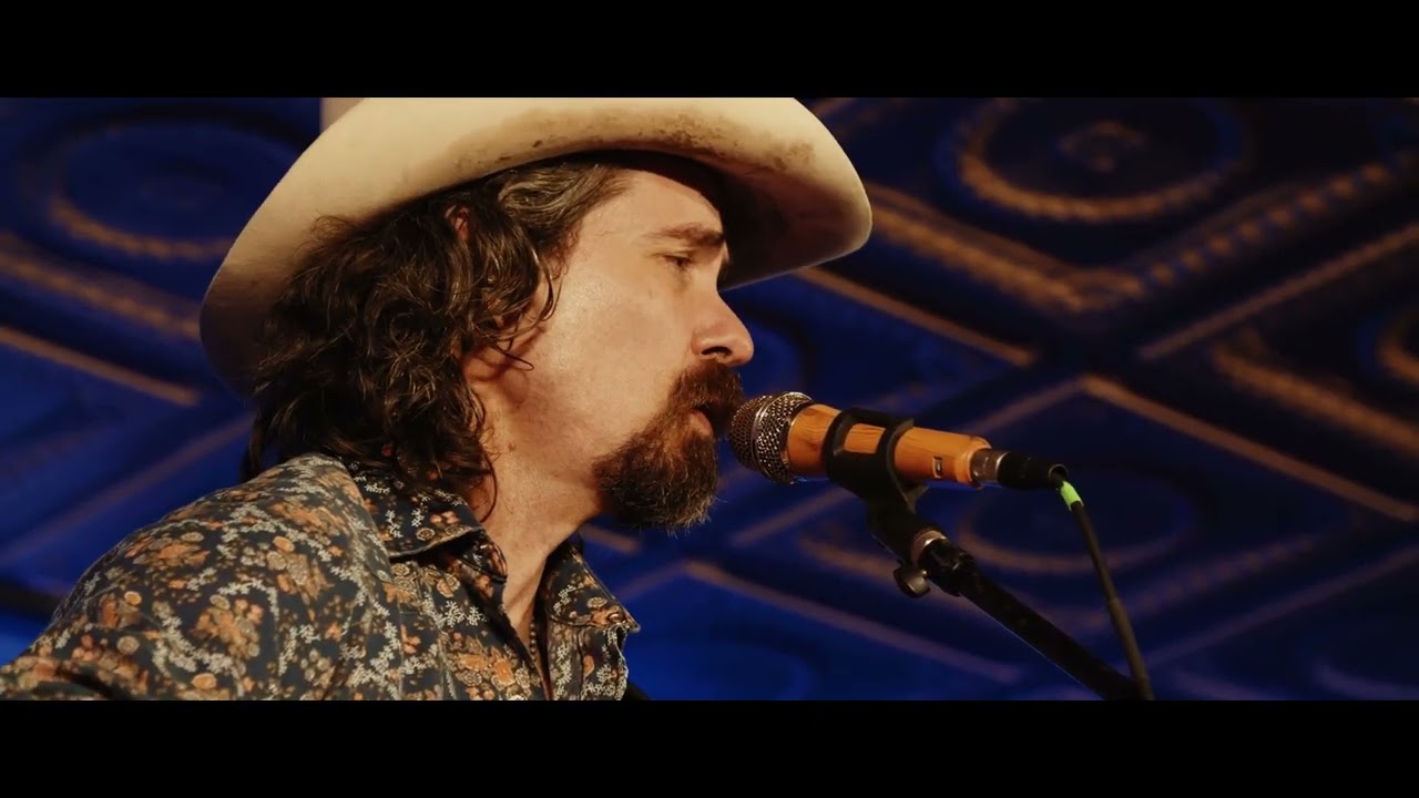THE WILDER BLUE - PALOMINO GOLD