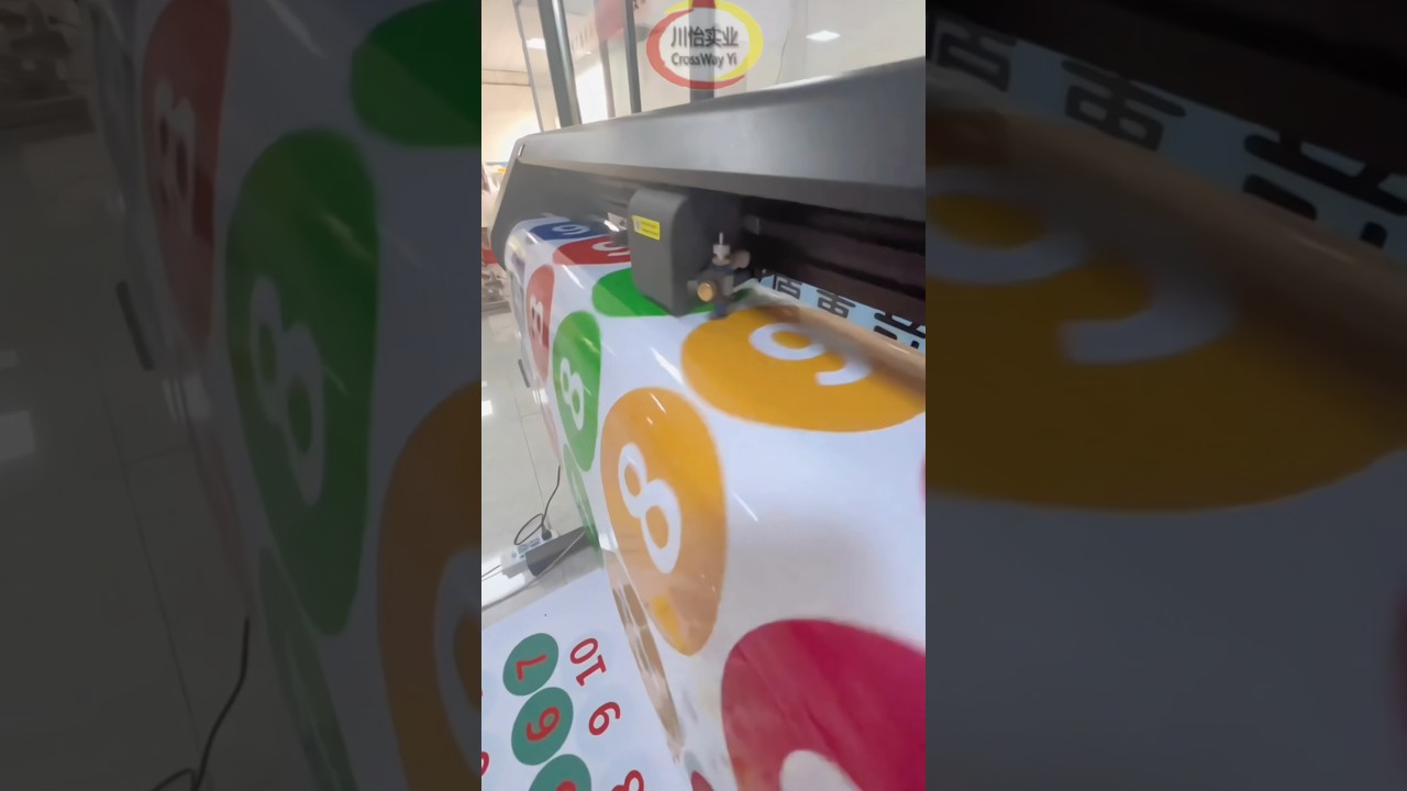 Automatic Contour Cutting Plotter With CCD Camera