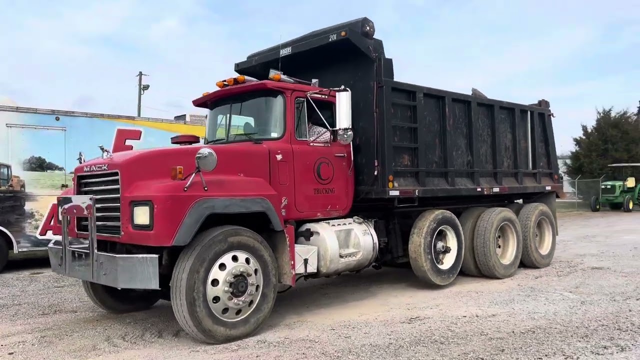 Lot 255 1994 MACK DUMP TRUCK