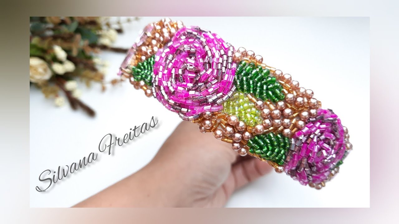 Tiara de luxo bordada