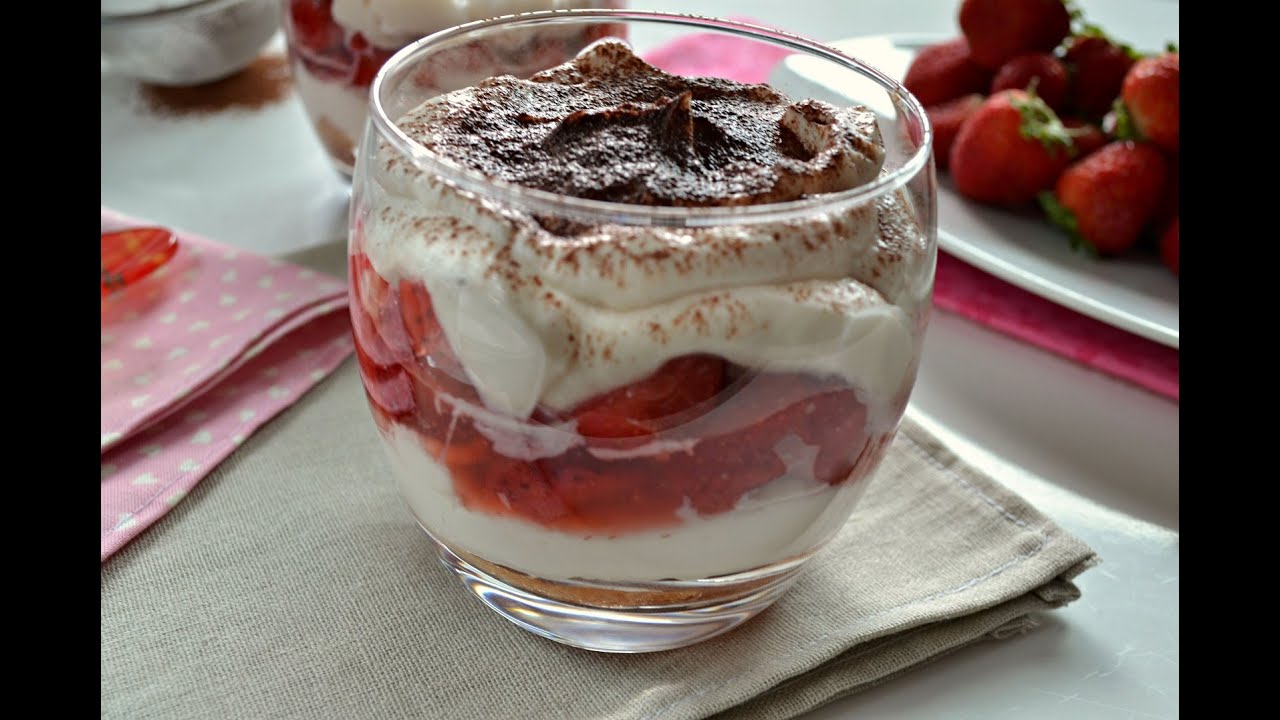 Tiramisu de fresa (postre facil)