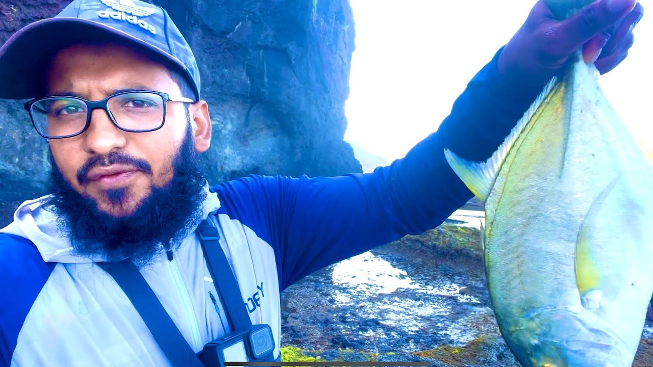 Solo fishing from a beautiful shore from Ratnagiri  GT fishing- rocky shore coastal fishing