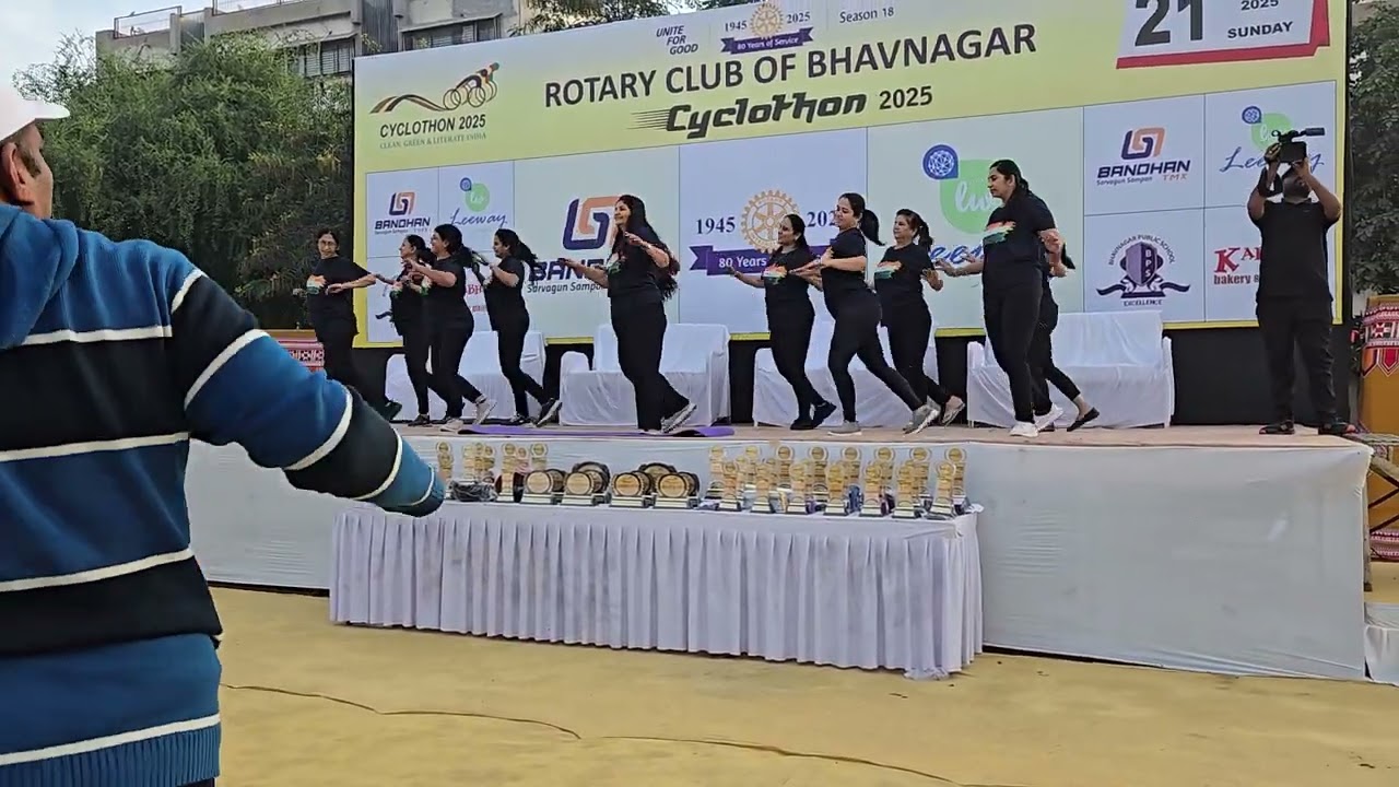 Rotary club of Bhavnagar cycle marathon Nest yog group yoga garba