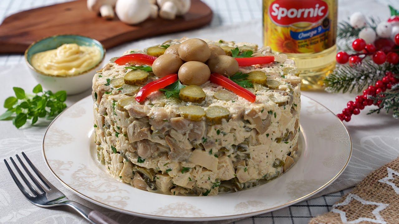 Salata spornica cu pui si ciuperci perfecta pentru sarbatori | JamilaCuisine
