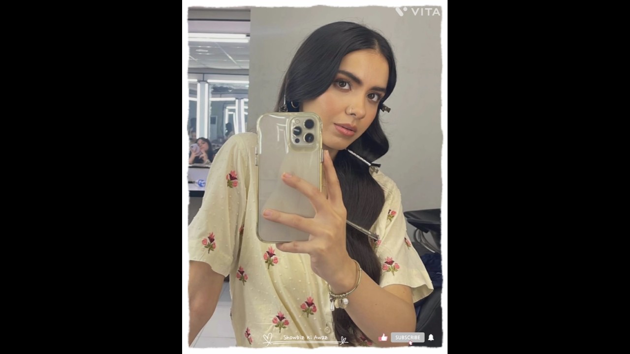 Gorgeous Actress Hurriya Mansoor In Embroidered Top Selfies 🙂🙂 #shorts #youtubeshorts