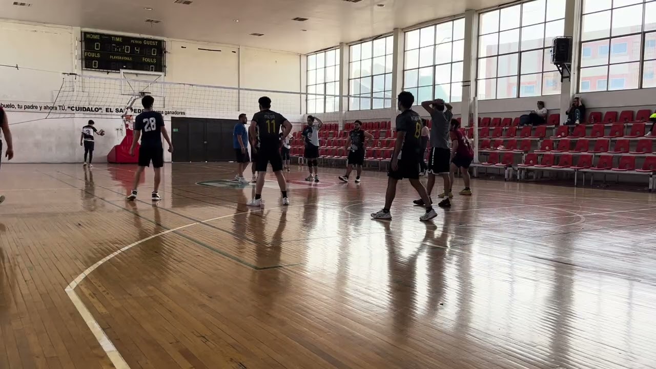 Lobos primer set