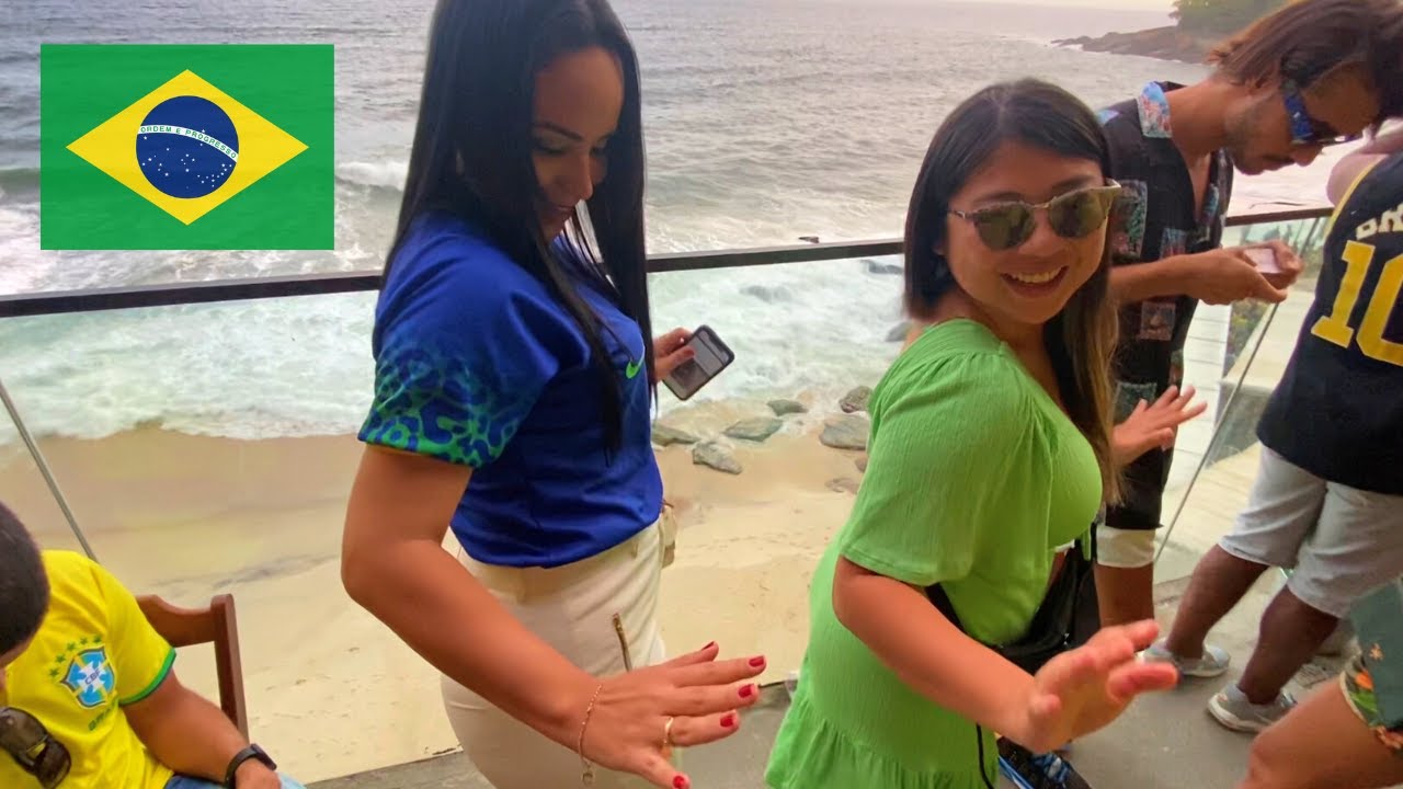 Brazil Fans will never stop DANCING! (even when they lost) 🇧🇷