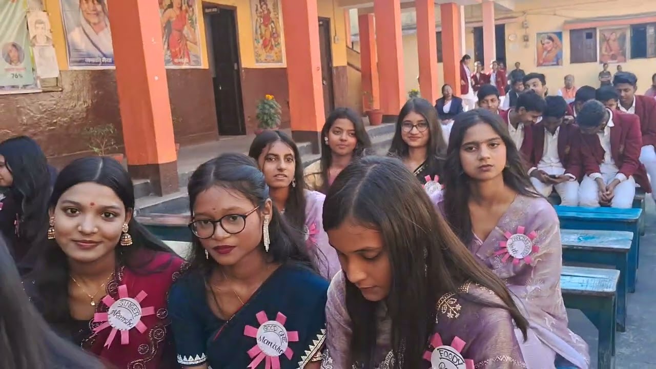 बीते हुए लम्हों की कशक साथ तो होगी 