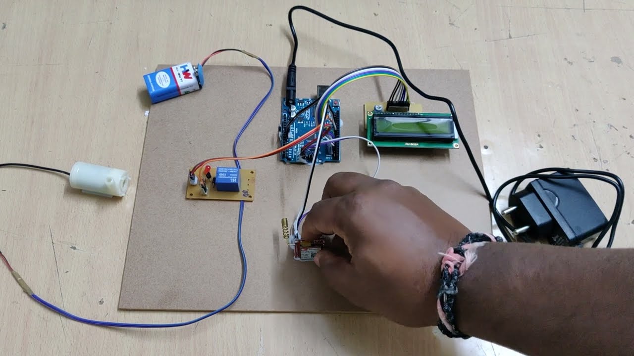 HVS-3405. GSM Based Agriculture Motor control using Arduino UNO