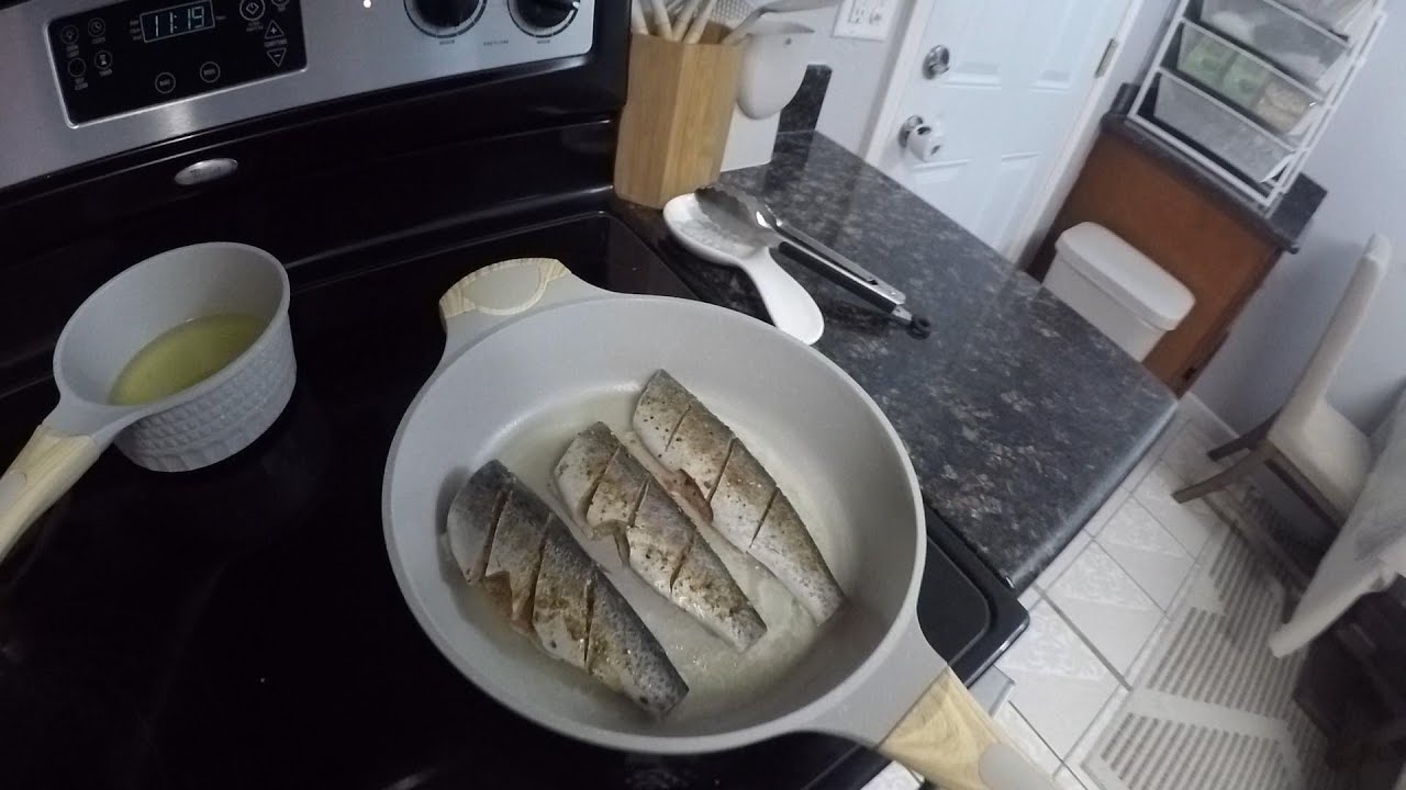 Рыбалка на форель в Сакраменто на реке Американ-Ривер (поймал и приготовил) (более 50 рыбин за де...