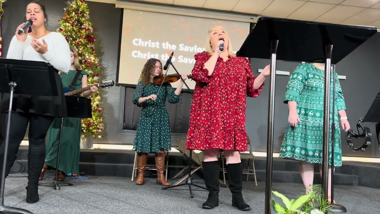Silent Night violin with Melody Belle Henry ​@Hope Tree Church. 