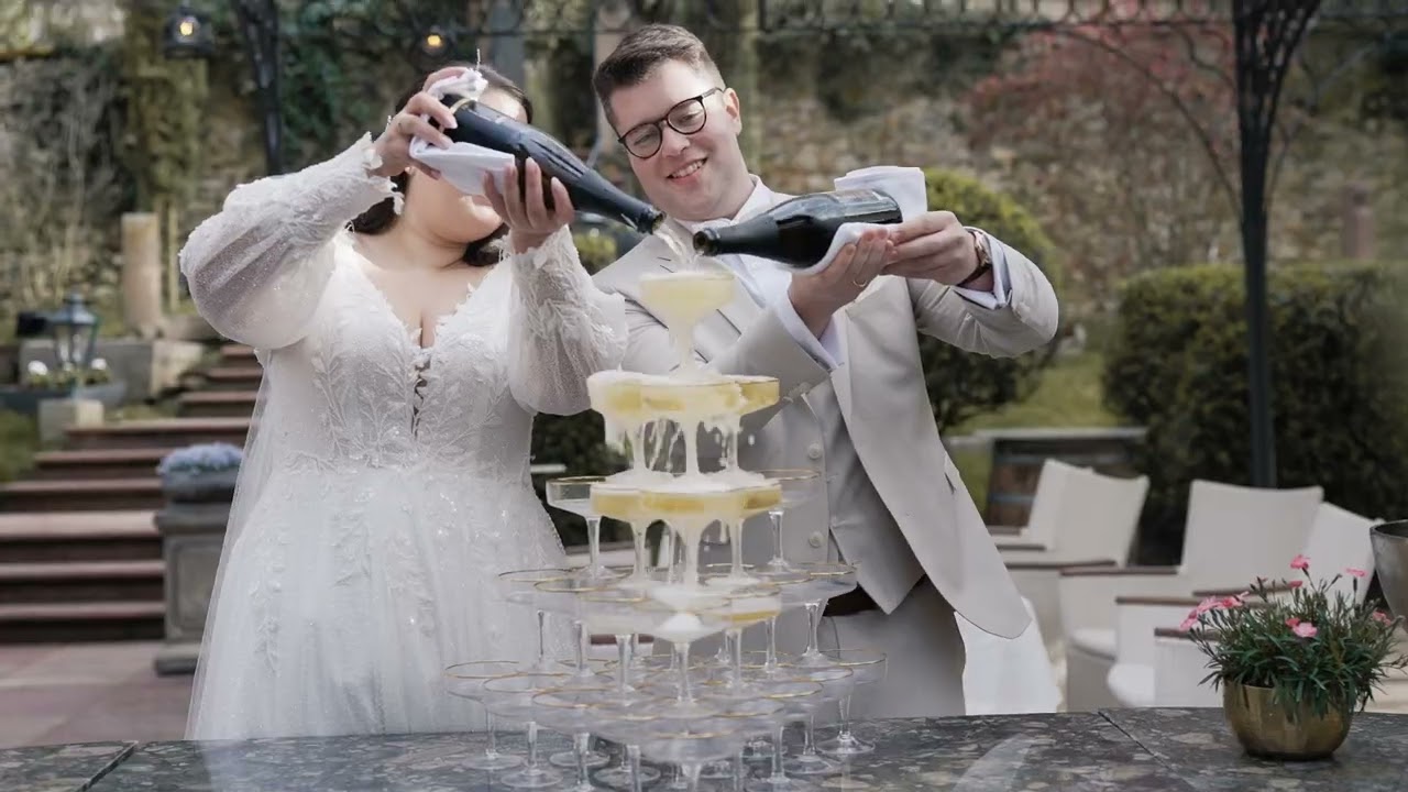 Hochzeitsvideo Morrhof - elegante Hochzeit  - emotionale Reaktion des Br&auml;utigams