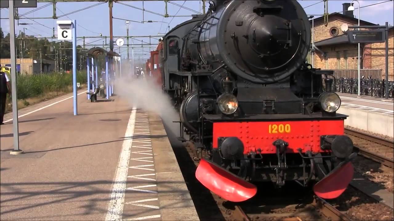 Steam Locomotive F 1200 - 3