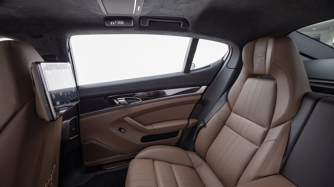 $165k 2016 Panamera Turbo S Exclusive Series Jet Black Met/Chester Brown Met | (U6315)