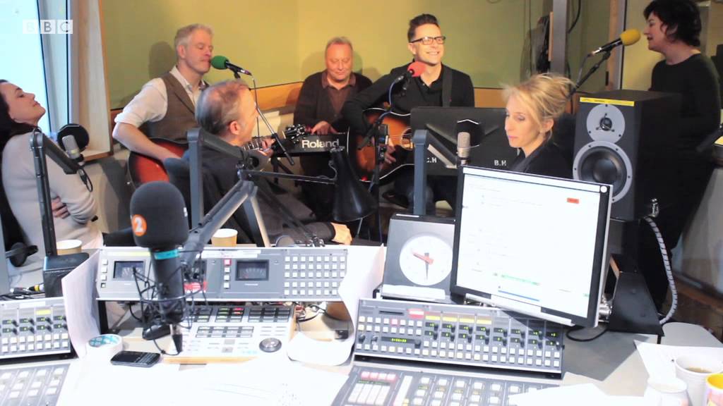 The delightful Deacon Blue cover Bob Dylan's classic 'Forever Young'!