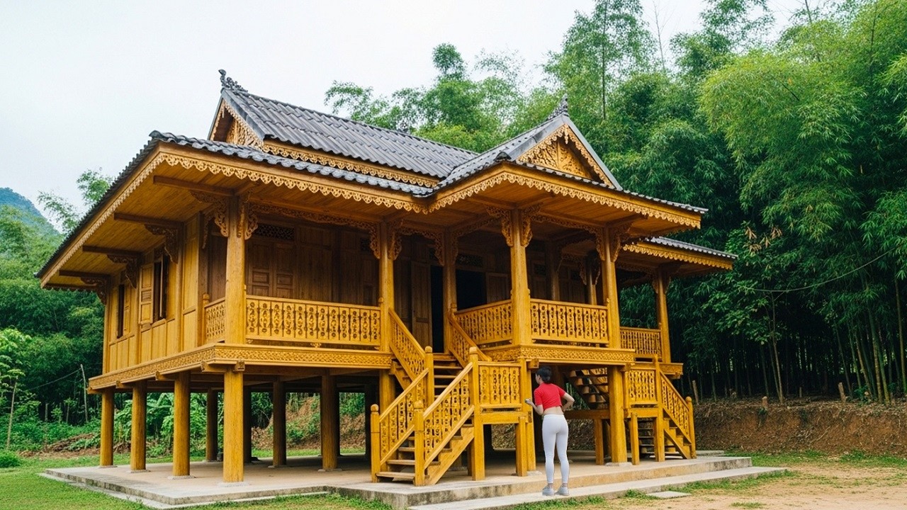 The brilliant and determined woman built a huge two-story wooden house and designed the interior