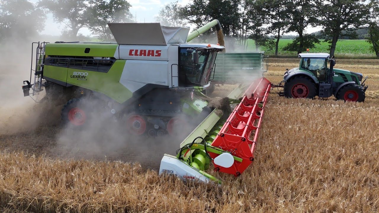 CLAAS LEXION 8700TT am Gerste dreschen / Abfahrer FENDT 828 / Ernte 2024 / 4K