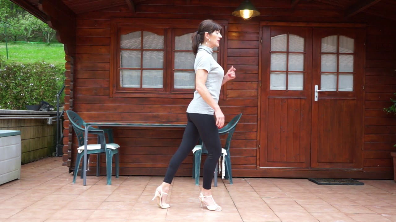 Postura y desplazamiento  calentamiento tango