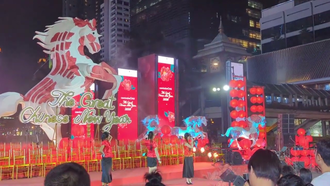 Girl band on Lunar New Year Bangkok 