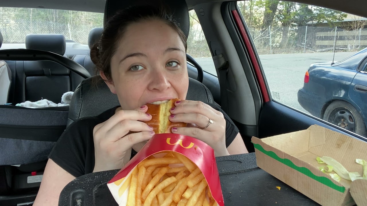 A very quick Mcdonalds Mukbang !!! :)