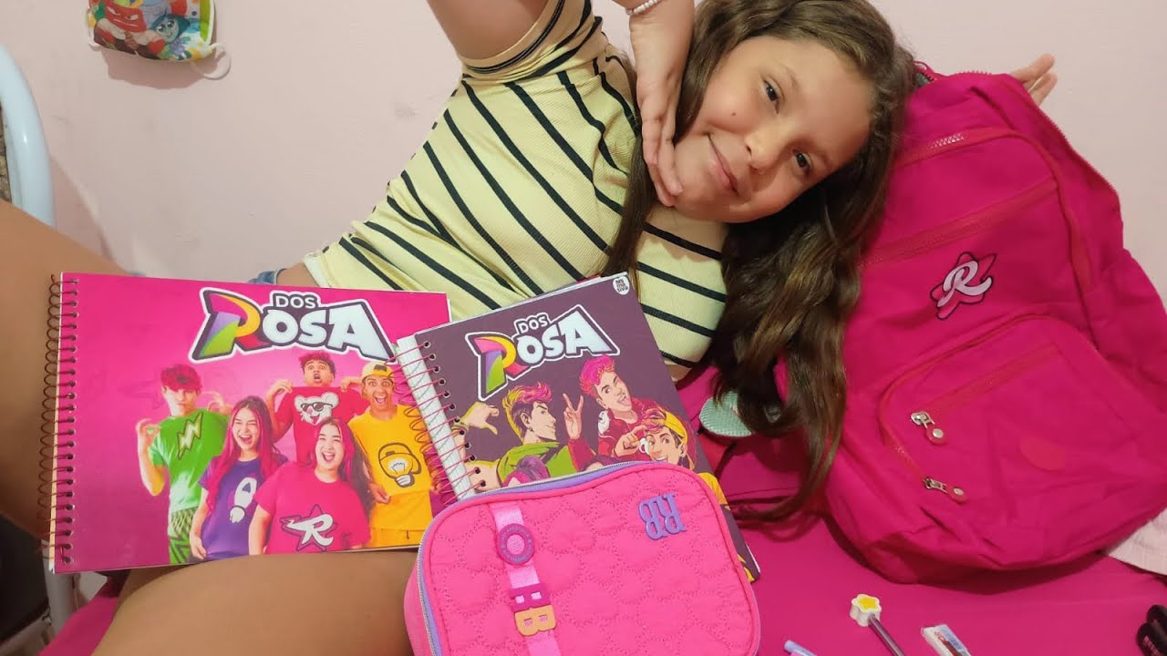 Meu material escolar da @emillyvickof 2025. Amei gente 🤩😍 Do jeitinho que queria