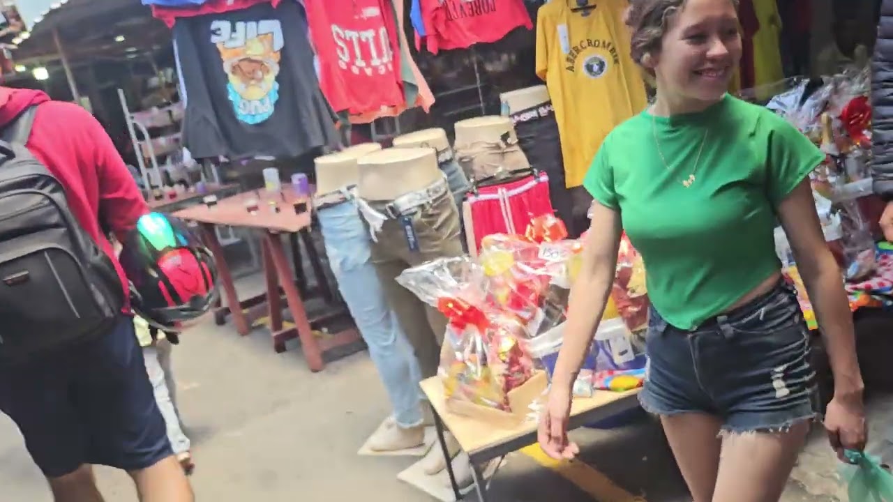 Recorriendo el Mercado Cuatro de Asunción del Paraguay