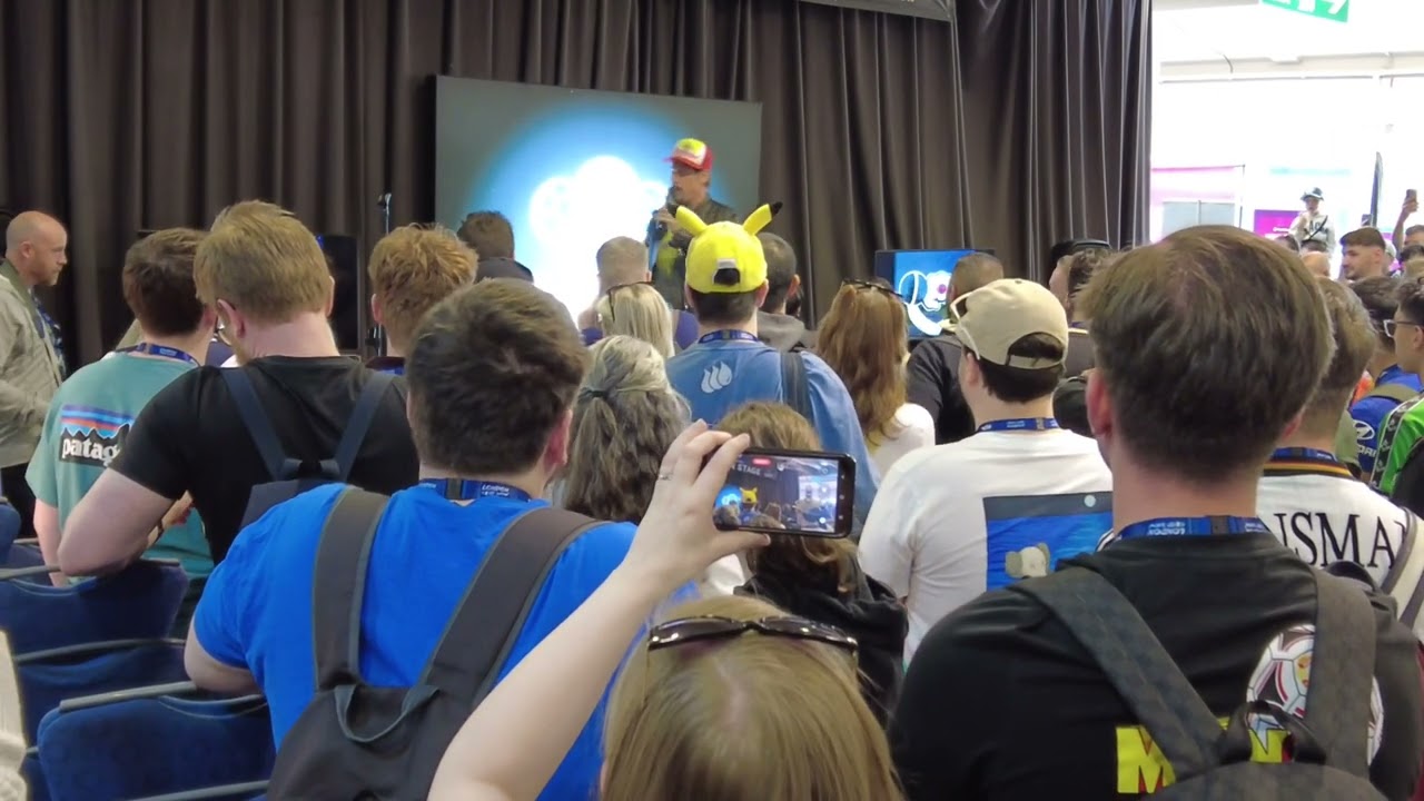 Jason Paige Singing Virdian City Pokémon Theme Song At London Card Show