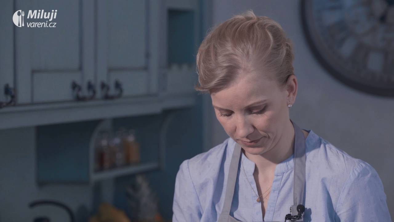 Potahování dortové podložky - Milujivareni.cz