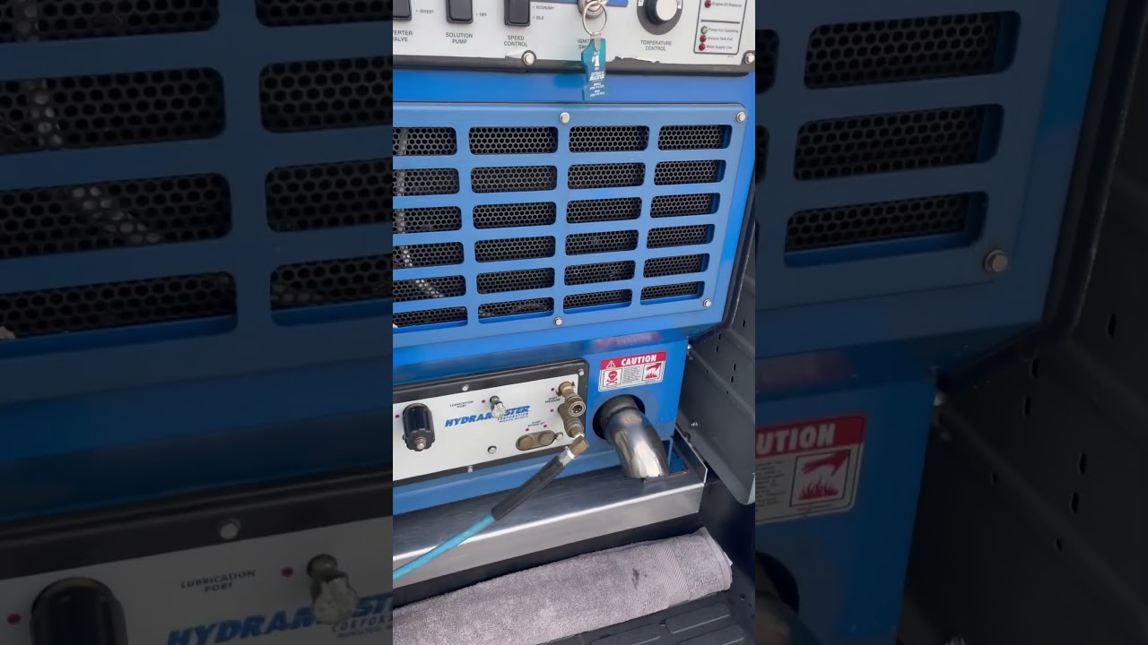 Hydramaster Maxx 470 Truckmount in action on a Saturday! #carpetcleaning #truckmount