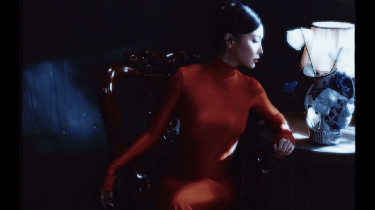 N&acirc;ng ch&eacute;n ti&ecirc;u sầu - B&iacute;ch Phương (Renard 狐 Remix)