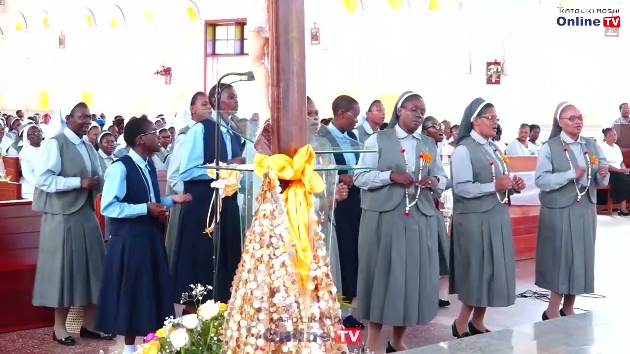 TAZAMA MASISTA WA SHIRIKA LA UPENDO MTAKATIFU KAROLI BORROMEO WAKICHEZA KWA FURAHA