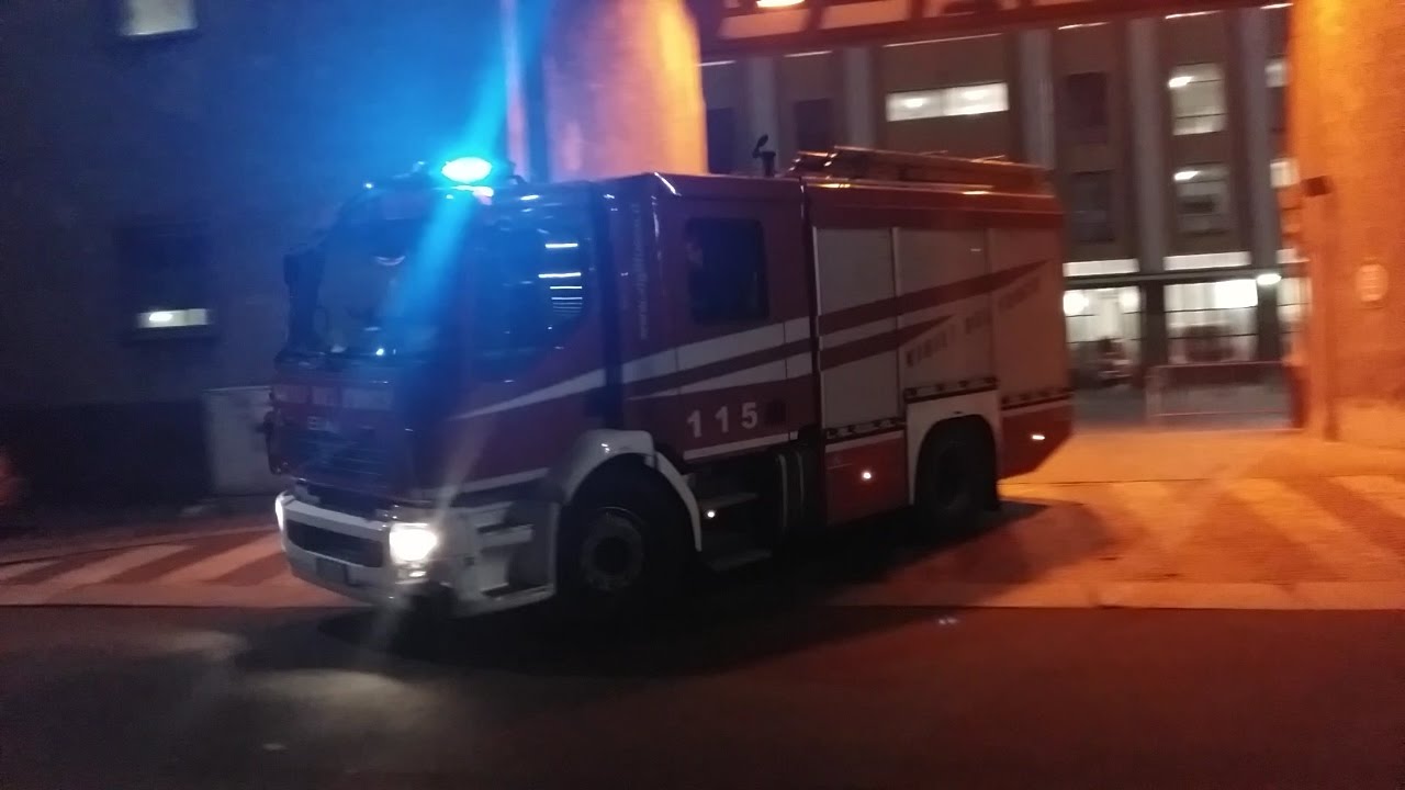 [Compilation] Partenze varie vigili del fuoco Milano a capodanno