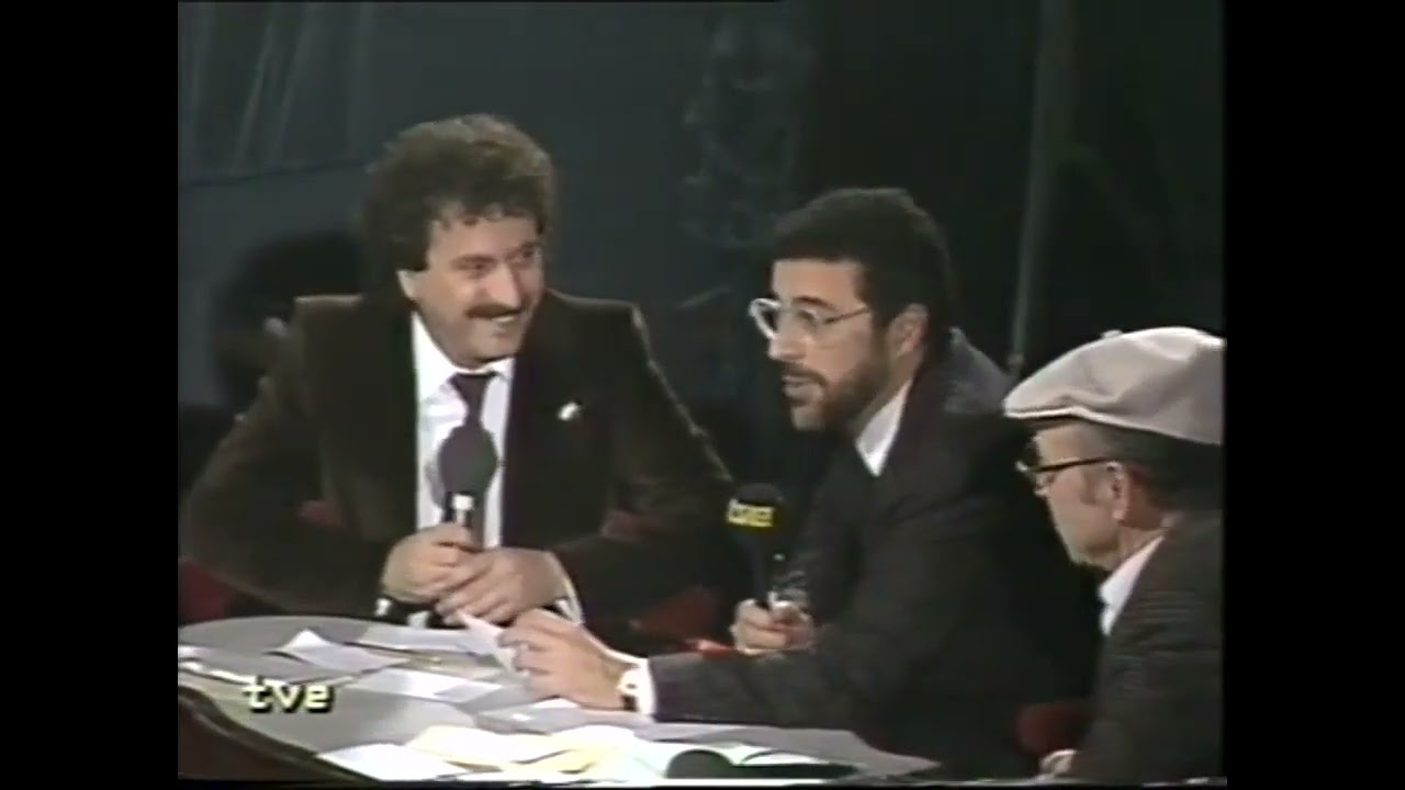 Entrevistas de TVE entre agrupaciones, en la Final del Andalucía, CARNAVAL DE CÁDIZ 1988.