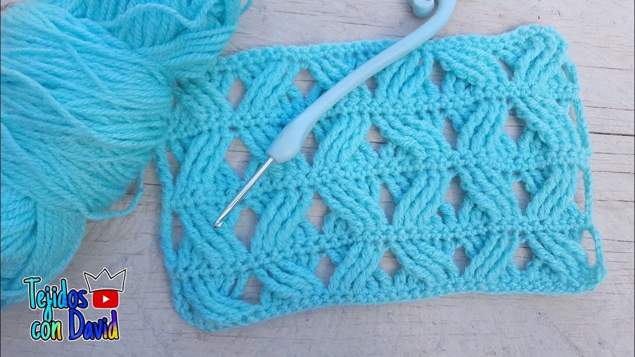 Puntos altos cruzados  en 3D tejidos a crochet paso a paso