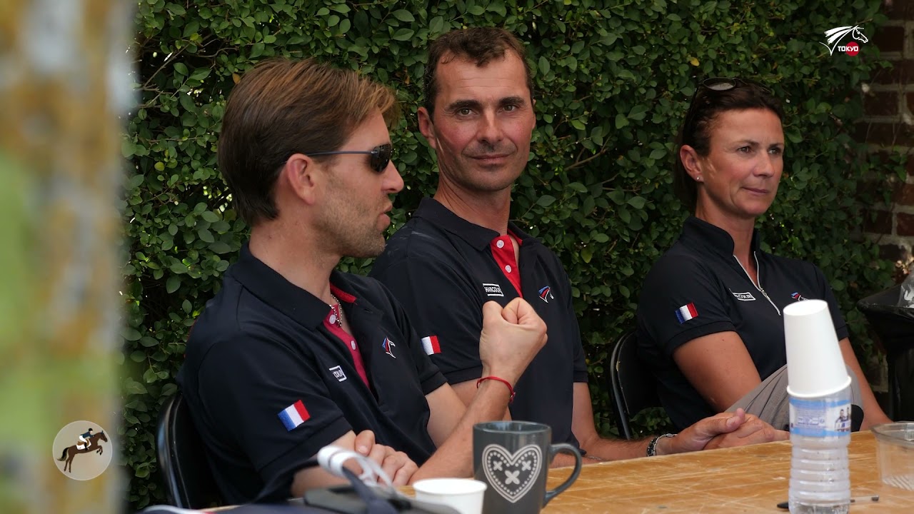 Au cœur des Bleus : L'équipe de France de saut d'obstacles se prépare