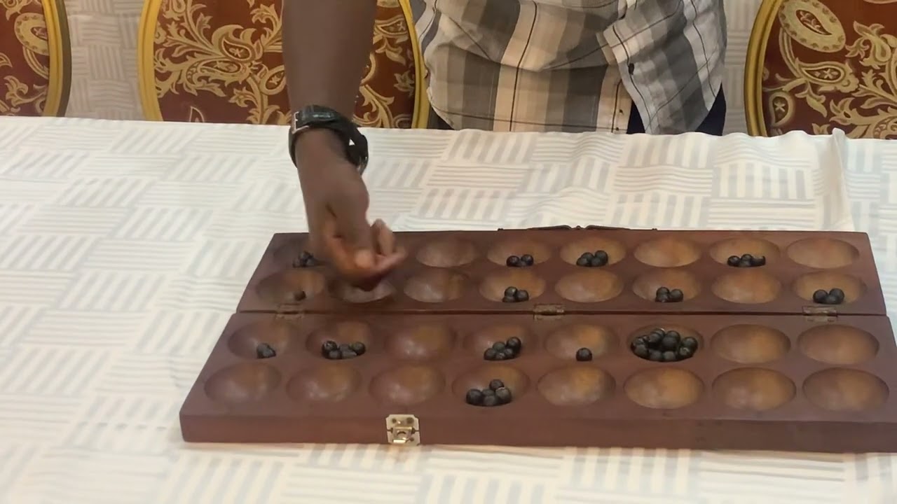 Learning how to play OMWESO (USPA monthly assembly May 2023)