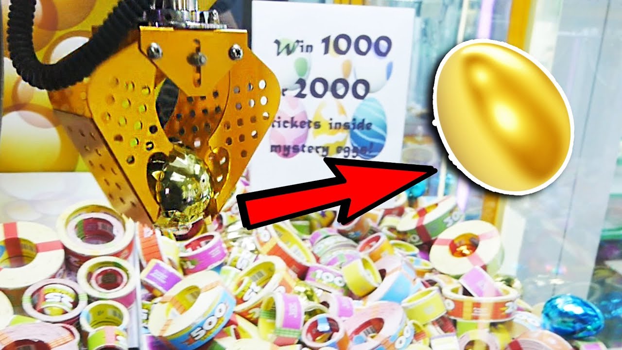I WON A GOLDEN MYSTERY EGG FROM THE CLAW MACHINE || Neofuns Arcade!